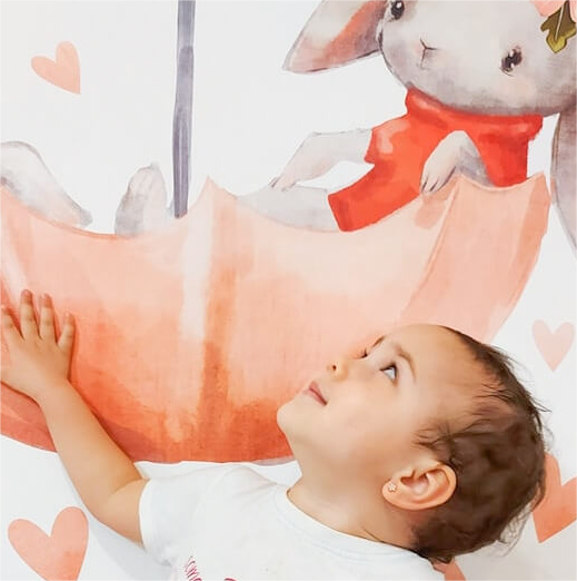 Akvareliniai sieniniai lipdukai - zuikiai ant skėčio