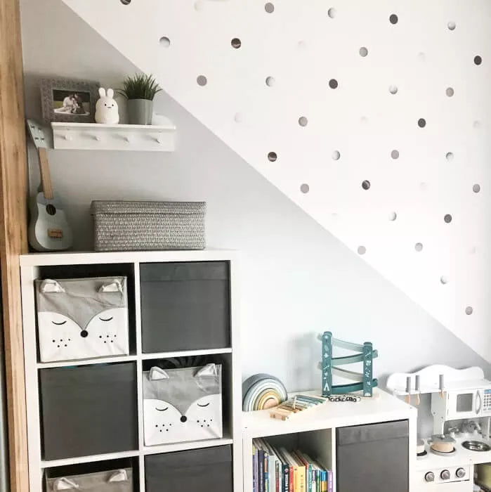Žemės spalvų taškeliai sienoms