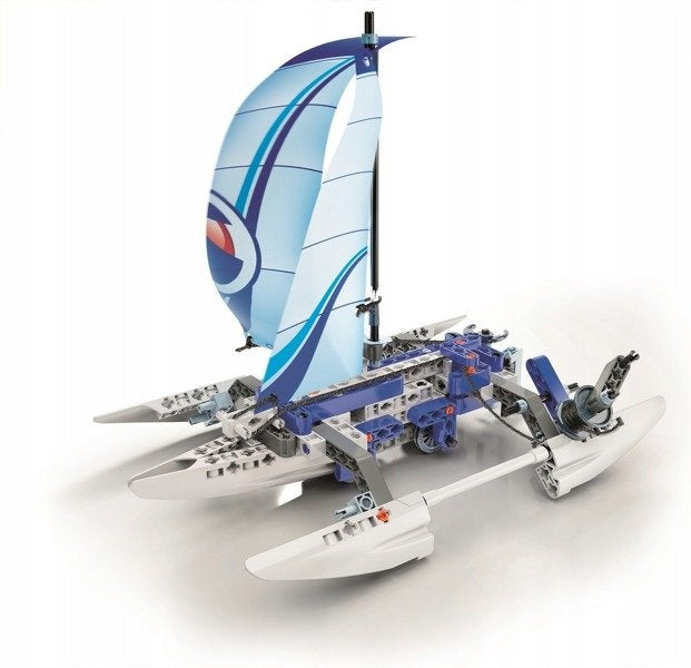 Trimaranas ir vandens motociklas „mechanikos laboratorija" Konstruktorius