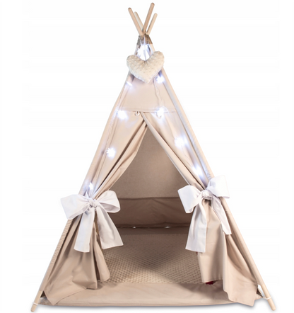 WIGWAM TIPI palapinė Kilimėlis Pagalvėlės Šviesos girlianda
